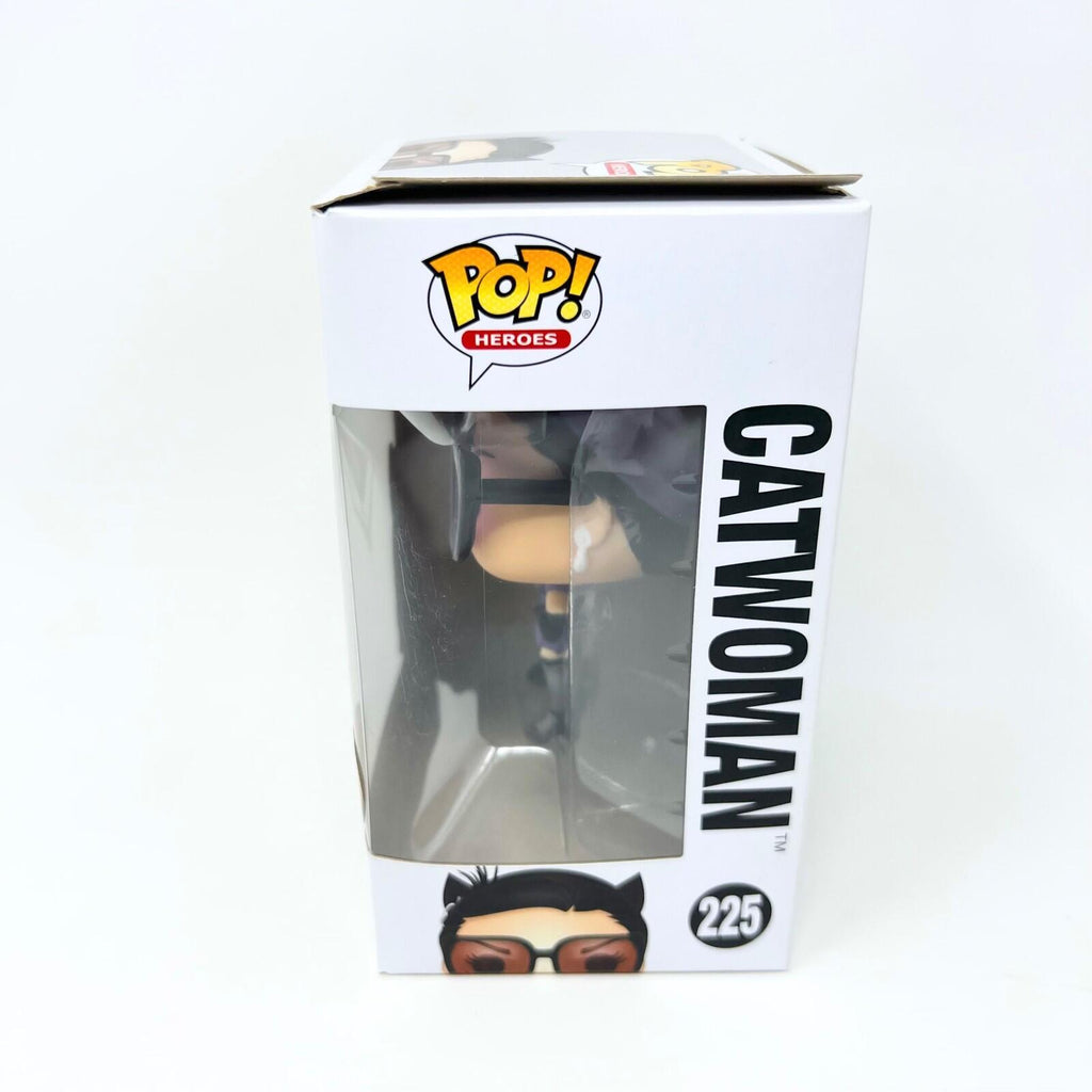Funko Pop Heroes DC Combshells Chase Catwoman Damaged Box
