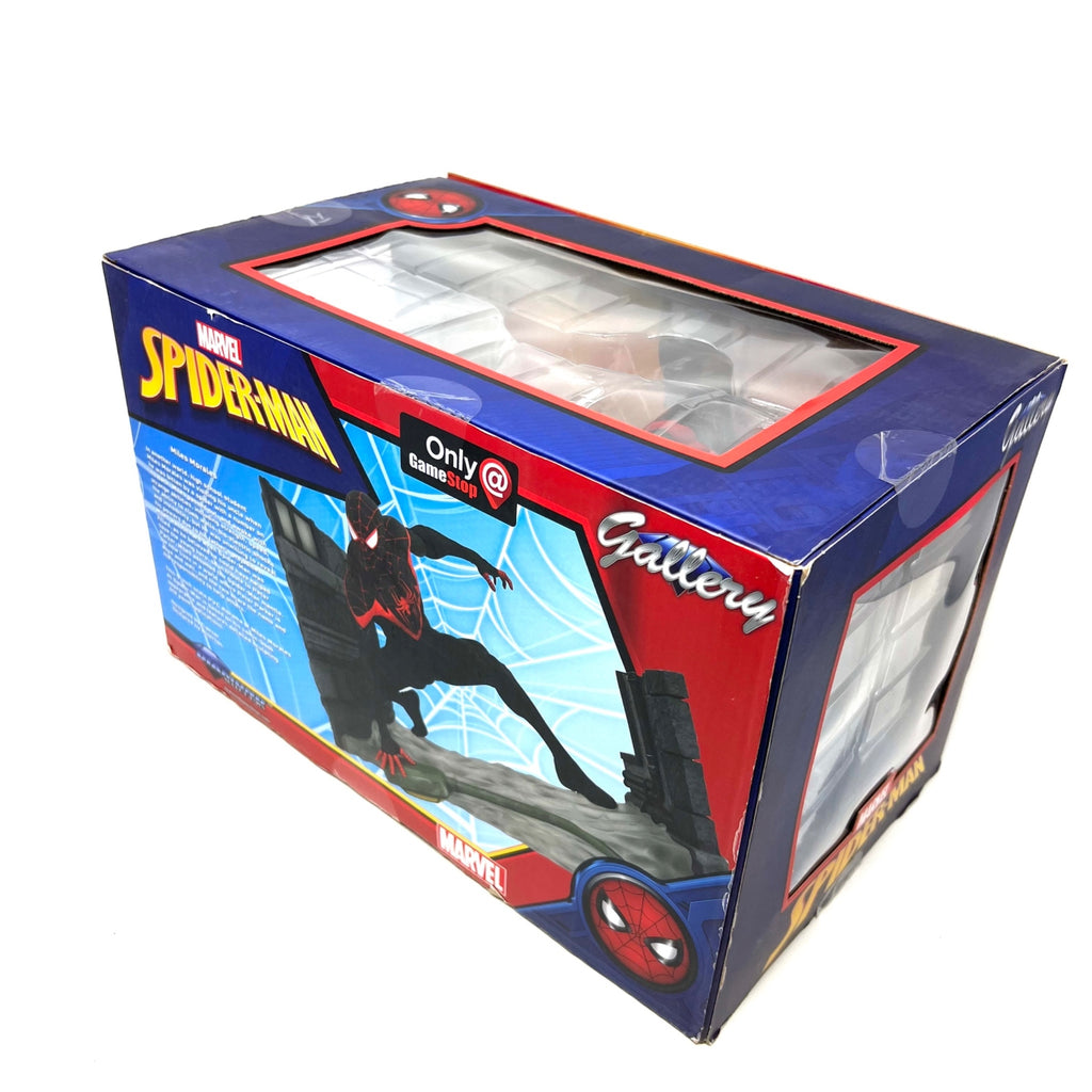 Marvel Gallery Game Stop Exclusive Spiderman Miles Morales PVC Diorama Figure