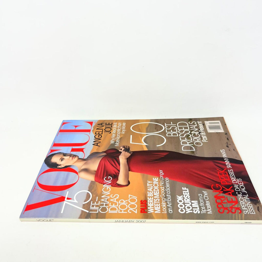 Vogue Magazine US cover Angelina Jolie January 2007