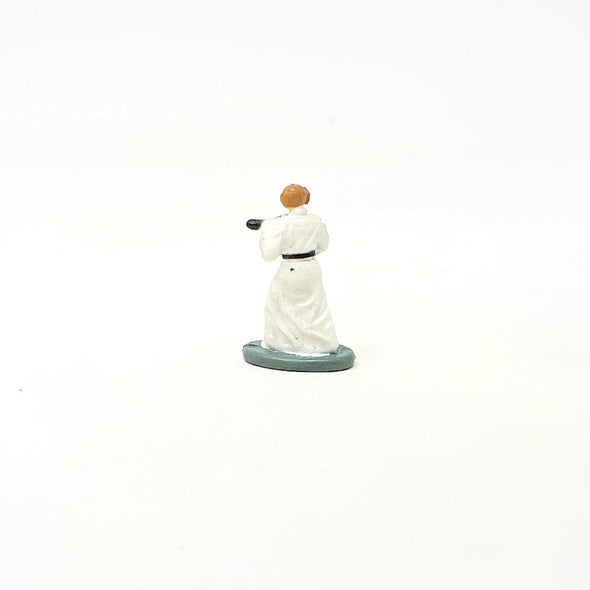 Micro Machines Star Wars Princess Leia With Blaster Minifigure