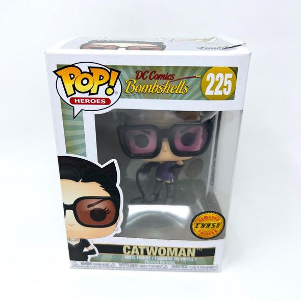Funko Pop Heroes DC Combshells Chase Catwoman Damaged Box
