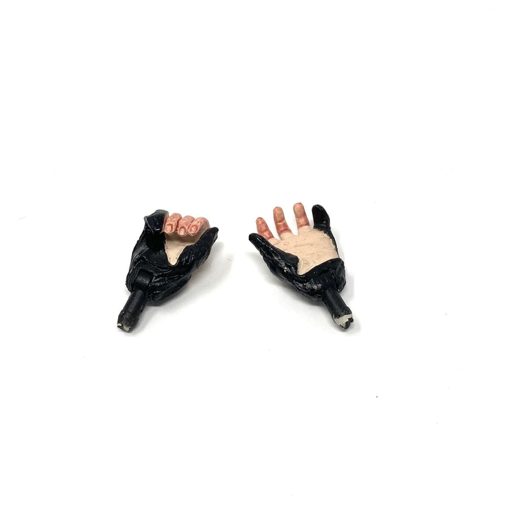 NECA Hellraiser Ultimate Pinhead  Loose Action Figure set of Hands Only