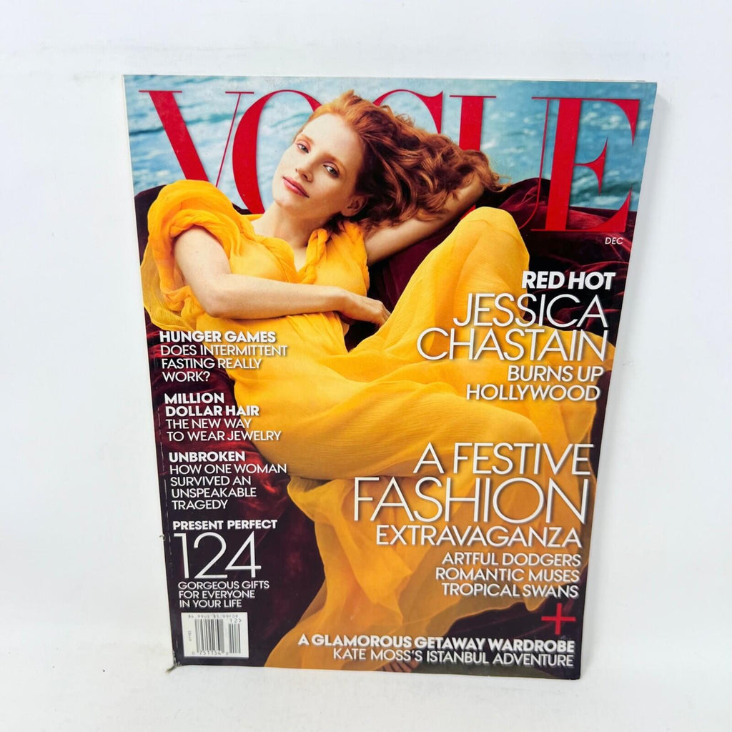 VOGUE Magazine December 2013 Red Hot Jessica Chastain Cover