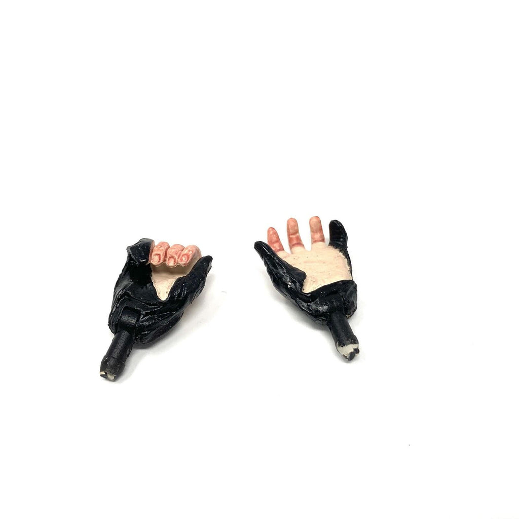 NECA Hellraiser Ultimate Pinhead  Loose Action Figure set of Hands Only