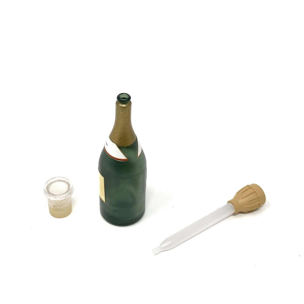 Neca Bride of Chucky Chucky & Tiffany  Wine Bottle , Beaker & Baster Toy
