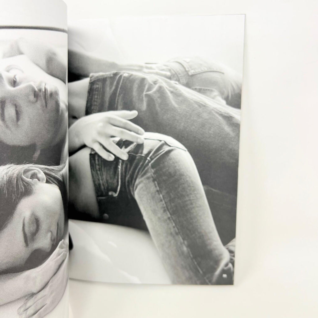 GIORGIO ARMANI JEANS FALL/WINTER 2002-2003 LOOKBOOK & LG POSTER