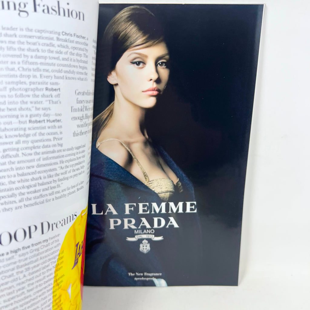 VOGUE Magazine 12 2006 Michelle Obama The First Lady The World Fell in love with