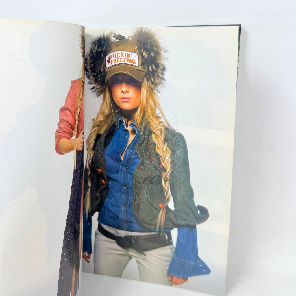 Vogue Magazine Sports No.352 Italia August 2004 Muhammad Ali Enjoy The Game