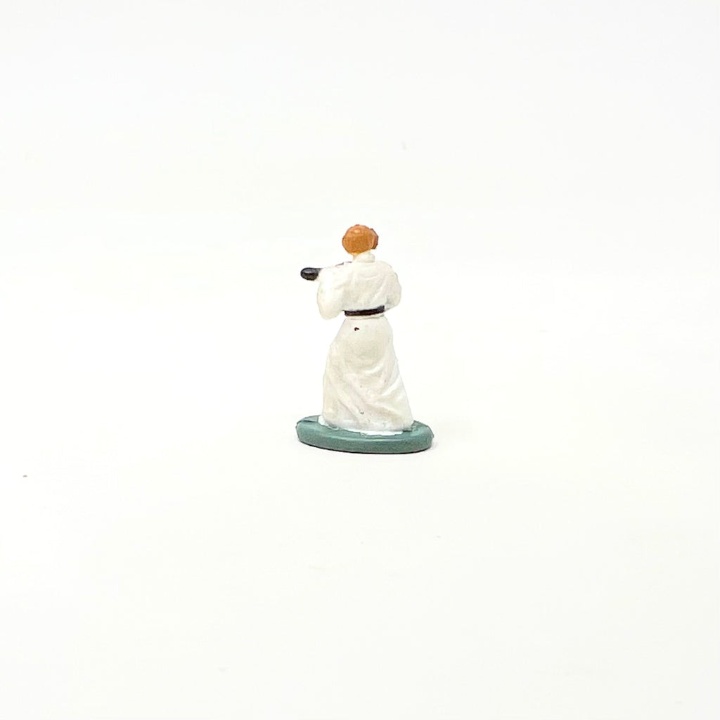 Micro Machines Star Wars Princess Leia With Blaster Minifigure
