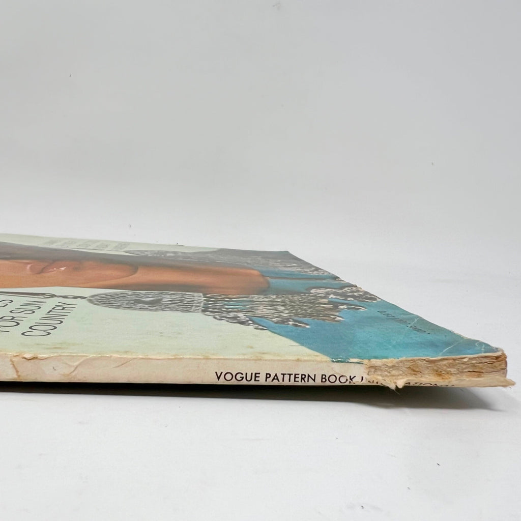 Vintage International VOGUE Pattern Book Magazine June/July 1970