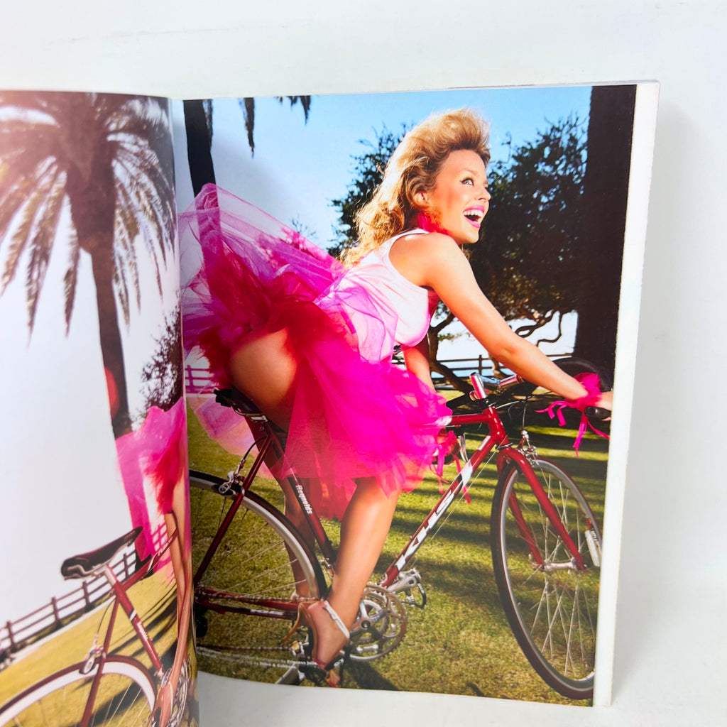 FLAUNT'S magazine Fall Fashion Issue Issue #32 September 1999 KYLIE MINOGUE