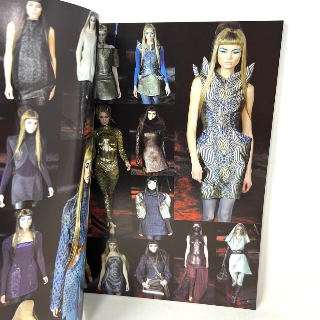 L'Officiel Magazine N.35 1000 Models  Paris London Winter 07/08